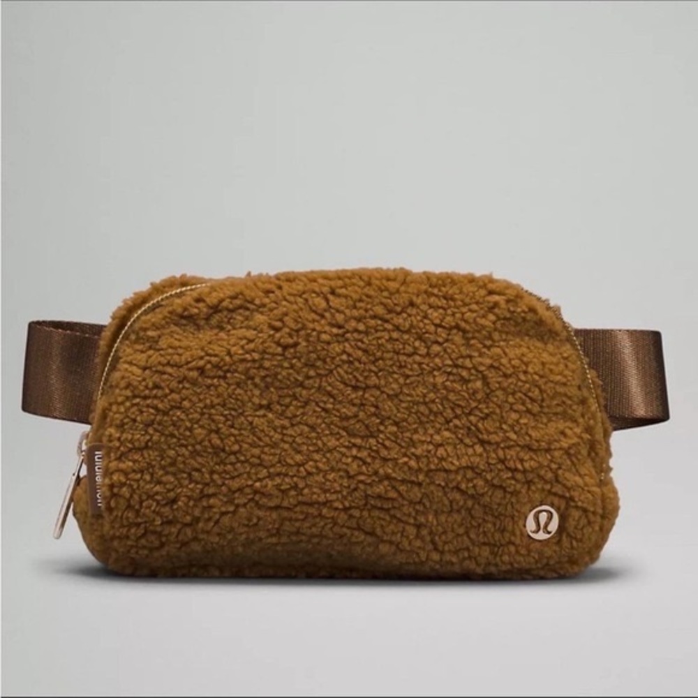 Lululemon  Everywhere Belt Bag 1L *Fleece Burnt Caramel*